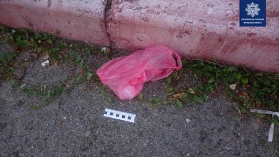Черкаські поліцейські підрозділу "ТОР" затримали чоловіка з наркотиками