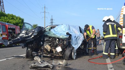 У ДТП на Рівненщині закинули двоє людей У ДТП на Рівненщині закинули двоє людей