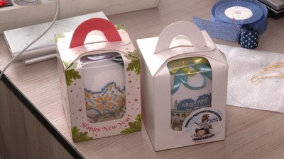 "Один із популярних — Мрія": рівненська майстриня виготовляє патріотичні іграшки на ялинку "Один із популярних — Мрія": рівненська майстриня виготовляє патріотичні іграшки на ялинку