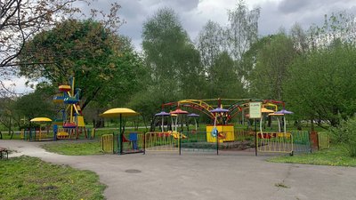 У Тернополі в парках запрацювали атракціони У Тернополі в парках запрацювали атракціони