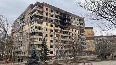 Що відбувається на місці атаки у Кривому Розі – фоторепортаж