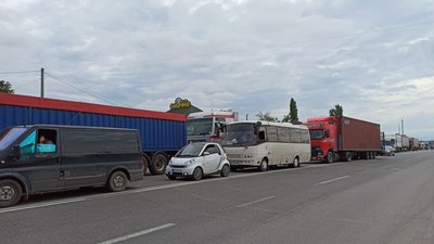 У Коблевому миколаївці протестують проти обмеження роботи нічних клубів. ОНОВЛЮЄТЬСЯ У Коблевому миколаївці протестують проти обмеження роботи нічних клубів. ОНОВЛЮЄТЬСЯ