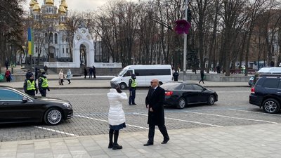 "Сподіваюсь, він мене вибачив": Добкін у день прощання з Кернесом у Харкові