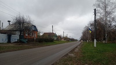 Через обстріл зі сторони РФ у Писарівці на Сумщині пошкоджені домівки мирних жителів: що розповідають люди