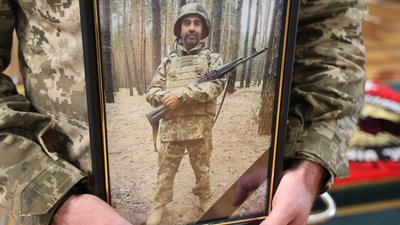 У Луцьку попрощалися з загиблим на Донеччині 55-річним бійцем Анатолієм Гончаревичем