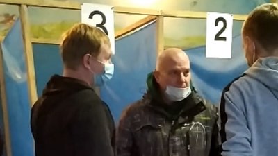 У Полтаві виборці cфотографували свої бюлетені