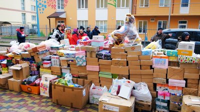 "Зібрали більше, ніж планували": у Балаклію з Вінниці відправили гумвантаж