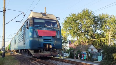 Електричка, приміський поїзд