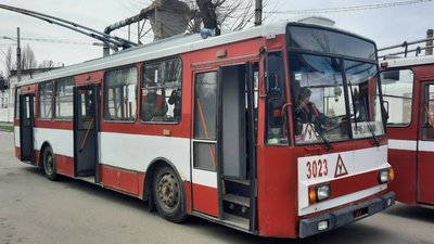 У Миколаєві підвищили стипендії для людей, які навчатимуться на курсах водія тролейбуса У Миколаєві підвищили стипендії для людей, які навчатимуться на курсах водія тролейбуса