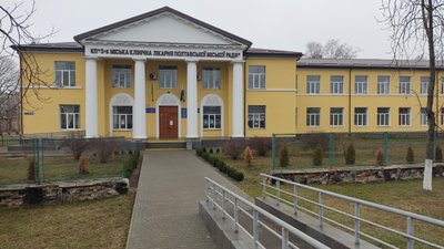 На Полтавщині реанімації, де лікують хворих на COVID-19, заповнені більше, ніж на половину