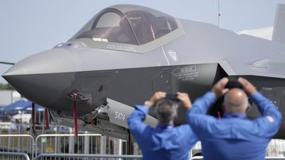 Винищувач F35