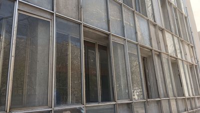 Обстріли Миколаєва. Російські війська завдали удару по будівлі адміністрації району