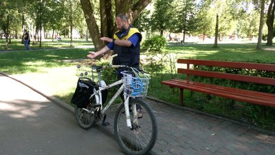 Три тисячі кілометрів за чотири місяці війни: харків'янин приїхав у Рівне на велосипеді Три тисячі кілометрів за чотири місяці війни: харків'янин приїхав у Рівне на велосипеді