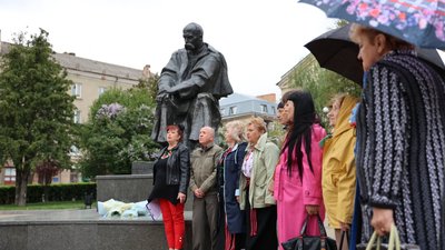 У Тернополі відзначили 161 річницю перепоховання Тараса Шевченка У Тернополі відзначили 161 річницю перепоховання Тараса Шевченка