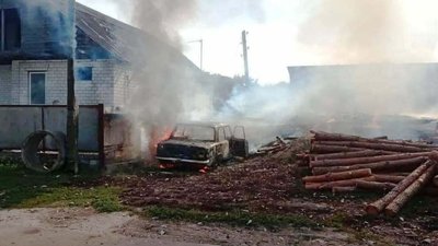 На Чернігівщині через дитячі пустощі з вогнем згоріли декілька будинків та авто