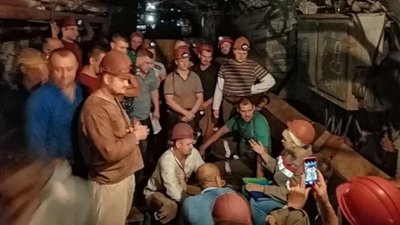 У шахті "Родіна" ускланили передачу продуктів стайкуючим гірникам