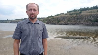 У Запоріжжі з Дніпра дістали фрагмент судна У Запоріжжі з Дніпра дістали фрагмент судна