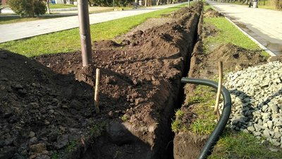 У Луцькому парку тривають роботи з встановлення відеоспостереження У Луцькому парку тривають роботи з встановлення відеоспостереження