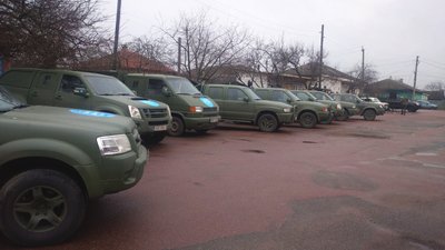 Автомобілі, ЗСУ, Овруч, Житомирщина, Естонія