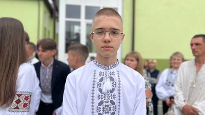 Учень на святі Першого дзвоника Учень на святі Першого дзвоника