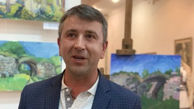 На Тернопільщині малювали пейзажі селища, щоб зібрати гроші для ЗСУ На Тернопільщині малювали пейзажі селища, щоб зібрати гроші для ЗСУ
