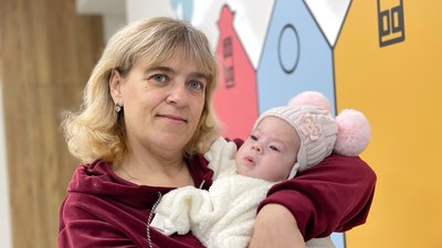 Медики врятували немовля, яке не могло дихати через кістку в горлі Медики врятували немовля, яке не могло дихати через кістку в горлі
