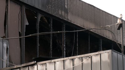 Пожежа на складі у Рівному: фоторепортаж зі згарища Пожежа на складі у Рівному: фоторепортаж зі згарища