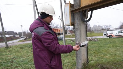 Як працюють прикарпатські енергетики після введення графіків відключення світла Як працюють прикарпатські енергетики після введення графіків відключення світла