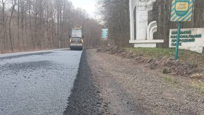 Було – стало: волинські дорожники показали результат ремонту автошляху до Шацьких озер Було – стало: волинські дорожники показали результат ремонту автошляху до Шацьких озер