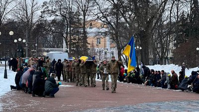 На Чернігівщині поховали трьох бійців, які загинули при виконанні бойових завдань на Харківщині та Донеччині На Чернігівщині поховали трьох бійців, які загинули при виконанні бойових завдань на Харківщині та Донеччині