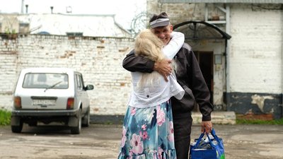 Політвʼязень Володимир Сакада вийшов на волю з російської колонії