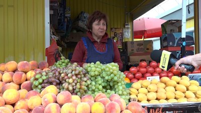 До 35 гривень за кілограм – ціни на помідори на ринках Житомира більші на 30 відсотків від минулорічних До 35 гривень за кілограм – ціни на помідори на ринках Житомира більші на 30 відсотків від минулорічних