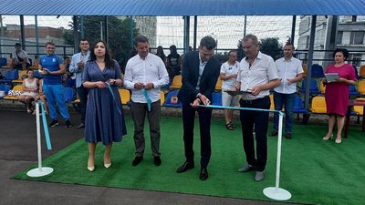 Концерти, реклами і зустрічі: як на Черкащині агітують потенційні кандидати у депутати Концерти, реклами і зустрічі: як на Черкащині агітують потенційні кандидати у депутати