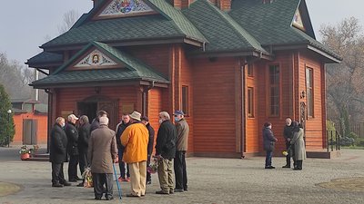 "Встановив перший синьо-жовтий прапор". У Дніпрі прощаються з громадським діячем Іваном Шуликом "Встановив перший синьо-жовтий прапор". У Дніпрі прощаються з громадським діячем Іваном Шуликом