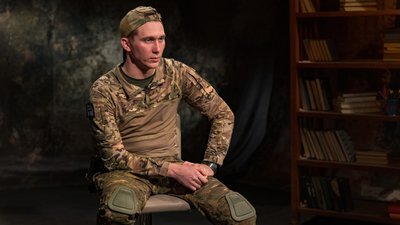 Місяць на Азовсталі та дев'ять місяців у російському полоні. Історія морпіха з Дніпропетровщини Михайла Ротаря Місяць на Азовсталі та дев'ять місяців у російському полоні. Історія морпіха з Дніпропетровщини Михайла Ротаря