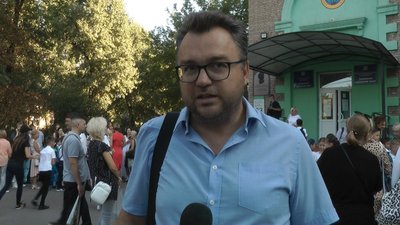 Всі три ланки на лінійці. Запорізький класичний ліцей зберіг свій статус Всі три ланки на лінійці. Запорізький класичний ліцей зберіг свій статус