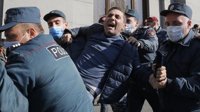 "Це партії, що виконують замовлення із Москви": експерт розповів про протести у Вірменії