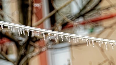 Обледеніння дротів: на Кіровоградщині понад 23 тисяч абонентів без електрики