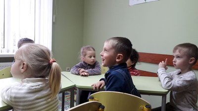 Підготовка до школи та арттерапія: у Сумах проводять безплатні розвиваючі заняття для дітей Підготовка до школи та арттерапія: у Сумах проводять безплатні розвиваючі заняття для дітей