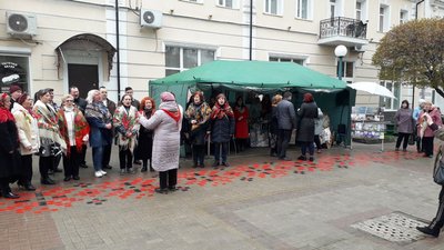 Бібліотекарі Сум влаштували Великодній ярмарок на підтримку ЗСУ Бібліотекарі Сум влаштували Великодній ярмарок на підтримку ЗСУ