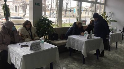 У Черкасах члени сімей загиблих та представники міської ради обговорили проєкти надгробків захисникам У Черкасах члени сімей загиблих та представники міської ради обговорили проєкти надгробків захисникам
