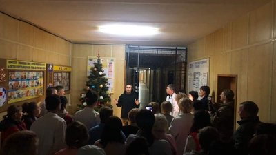 У Херсоні Святослав Вакарчук співав біля Антонівського мосту
