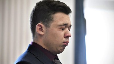 Присяжні США виправдали юнака, якого звинуватили у вбивстві людей під час протестів