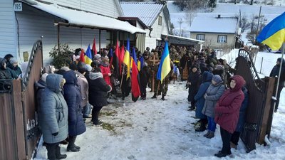 На Закарпатті попрощалися із полеглим на війні Іваном Мільчевичем На Закарпатті попрощалися із полеглим на війні Іваном Мільчевичем