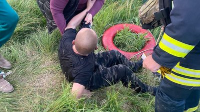 тонув у водоймі 