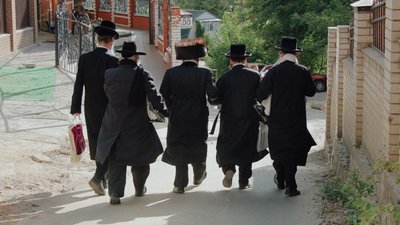 В Умані хасид побив жінку. Її ушпиталили