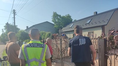 На Тернопільщині створили підприємство, щоб переправляти чоловіків за кордон