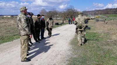 Поблизу Тернополя відбулися навчання з територіальної оборони Поблизу Тернополя відбулися навчання з територіальної оборони