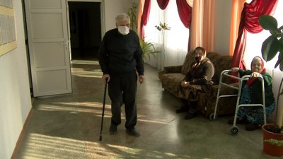Чоловіка, який місяць жив у пункті обігріву, поселили в Луцький геріатричний пансіонат Чоловіка, який місяць жив у пункті обігріву, поселили в Луцький геріатричний пансіонат