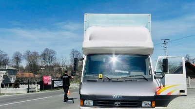 На Івано-Франківщині водій вантажівкою збив чоловіка на мопеді На Івано-Франківщині водій вантажівкою збив чоловіка на мопеді